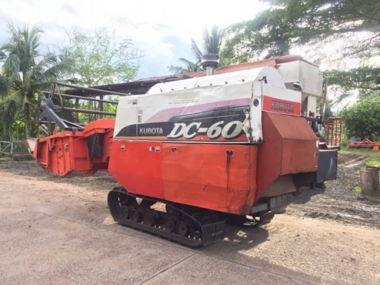 ขาย 175,000 บาท KUBOTA DC60PLUS เครื่องดี โช่หนา พร้อมใช้  รถอยู่ จ.สุรินทร์  โทร&amp;ไอดีไลน์ 0610710295