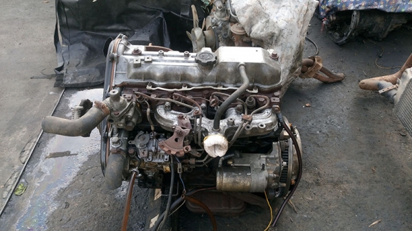 ขายเครื่องยนต์โตโยต้าดีเซล 2500cc