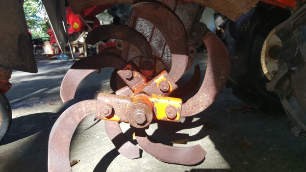 ยกร่อง สาดออกข้าง เครื่อง 10 แรงเบนชิลเพลาทด รหัสสินค้า E3 - 19 พร้อมใช้งาน