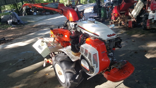 ยกร่อง สาดออกข้าง เครื่อง 10 แรงเบนชิลเพลาทด รหัสสินค้า E3 - 19 พร้อมใช้งาน