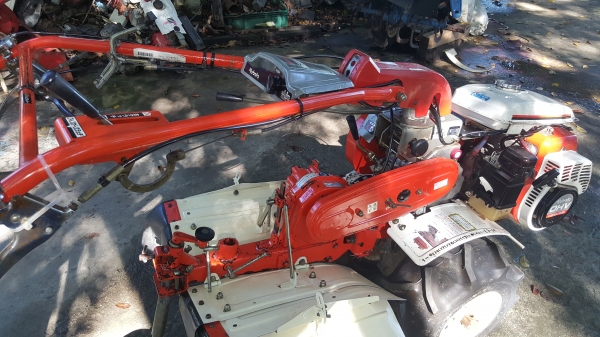 ยกร่อง สาดออกข้าง เครื่อง 10 แรงเบนชิลเพลาทด รหัสสินค้า E3 - 19 พร้อมใช้งาน