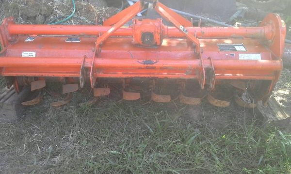 ขายคูโบต้า 36 แรง ปลายปี 52 อุปกรณ์ 3 ชิ้น เอกสารพร้อมโอน ราคา 265000 บาท รถบ้านสภาพเดิมๆ ขายคูโบต้า 36 แรง ปลายปี 52 อุปกรณ์ 3 ชิ้น เอกสารพร้อมโอน ราคา 265000 บาท รถบ้านสภาพเดิมๆ