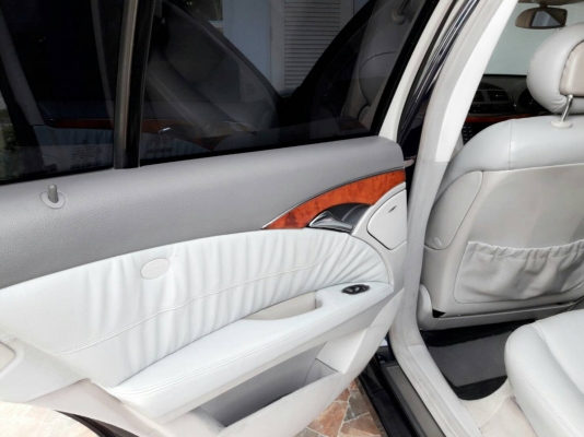 ขาย E200 Kompressor รถสภาพดี ไม่เคยติดแก๊ส เครื่องดี+เกียร์ดี ตัวถังบางๆ ไม่เคยชนรถสวยพร้อมใช้ เครื่องดี เกียร์ดี ระบบไฟฟ้าใช้งานได้ปกติทุกอย่าง รถไม่เคยชน