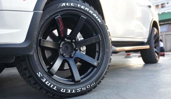 ยางMonstertires ALL TERRAIN ตัวหนังสือขาว สภาพใหม่น้องป้ายแดงดอกเต็ม 4เส้น