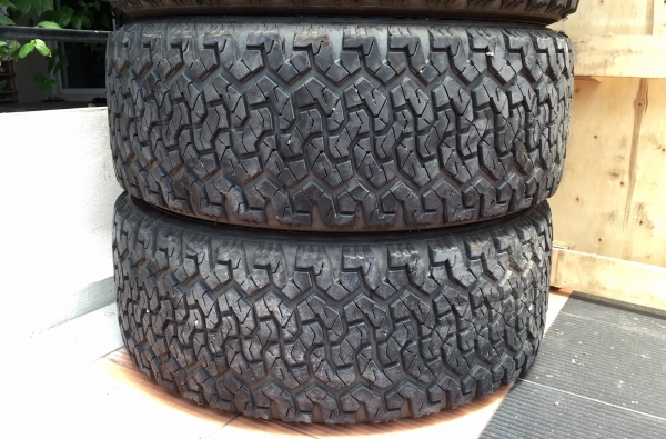 ยางMonstertires ALL TERRAIN ตัวหนังสือขาว สภาพใหม่น้องป้ายแดงดอกเต็ม 4เส้น