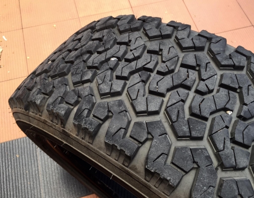 ยางMonstertires ALL TERRAIN ตัวหนังสือขาว สภาพใหม่น้องป้ายแดงดอกเต็ม 4เส้น