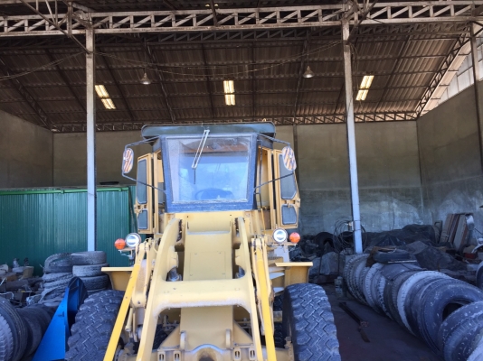 ต้องการซื้อหัวเก๋งรถตักแคท920