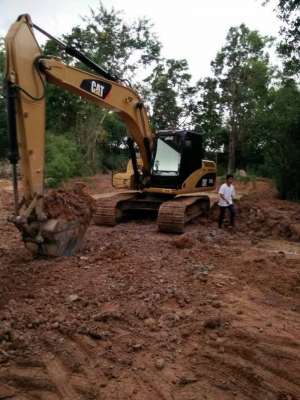 ขาย 1,250,000 CAT 315 D  ไฟฟ้าครบ เครื่องดี ปั้มแรง เอวแน่น ช่วงล่างแน่น แอร์เย็น ไม่รั่วไม่ซึม เอกกสารแจ้งจำหน่าย   รถอยู่ อุบลฯ โทร&amp;ไอดีไลน์ 0610710295