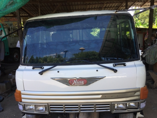 ขาย หัวสิบล้อ HINO f18 ทำสีใหม่ เบาะใหม่ พร้อมใช้