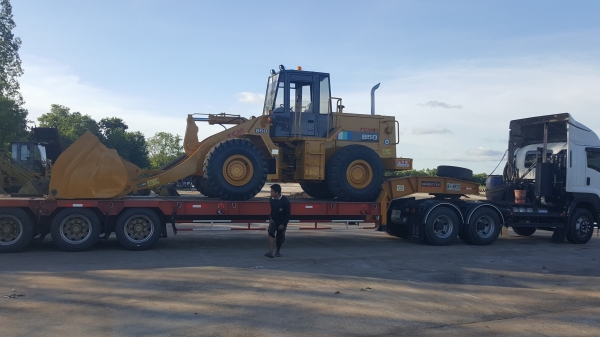 ขายรถตัก TCM 850 แขนยาว