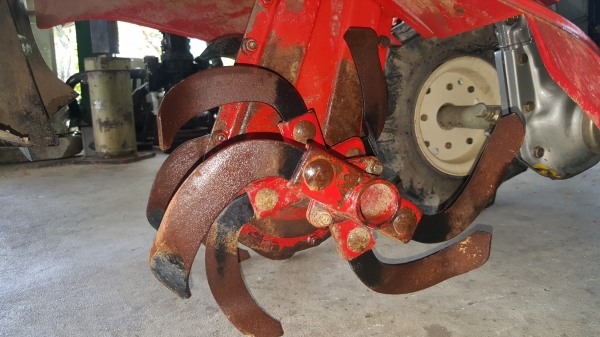 รถพรวนดินสาดออกข้าง ยกร่อง ใบตีดินเต็ม พร้อมใช้งาน