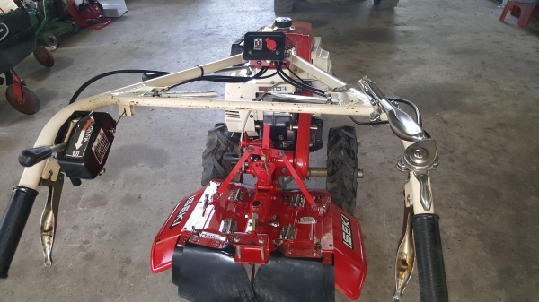 รถพรวนดินสาดออกข้าง ยกร่อง ใบตีดินเต็ม พร้อมใช้งาน