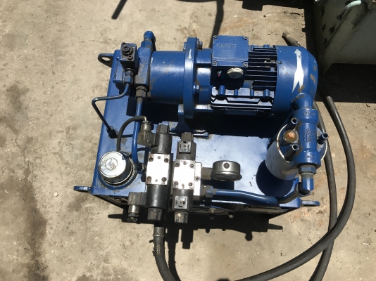 ขายปั้มน้ำมันไฮโดรลิค 2HP. 380V พร้อมวาล์วคอนโทรล อุปกรณ์ครบ พร้อมใช้งาน