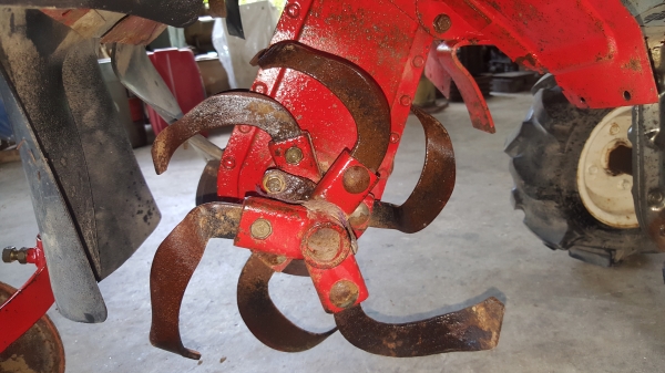 รถพรวนดินสาดออกข้าง ยกร่อง ใบตีดินสวยๆๆพร้อมใช้งาน