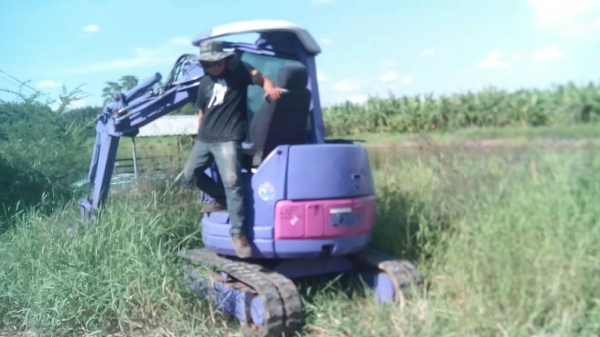 โคมัตสุ 35 UU เก่านอก ราคา 220,000 บาท รถภาคกลาง