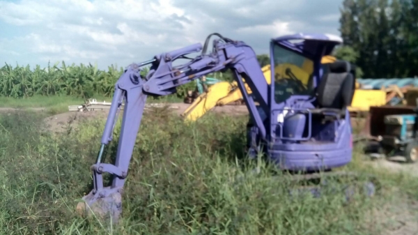 โคมัตสุ 35 UU เก่านอก ราคา 220,000 บาท รถภาคกลาง โคมัตสุ 35 UU เก่านอก ราคา 220,000 บาท รถภาคกลาง