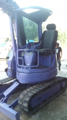 โคมัตสุ 35 UU เก่านอก ราคา 220,000 บาท รถภาคกลาง โคมัตสุ 35 UU เก่านอก ราคา 220,000 บาท รถภาคกลาง