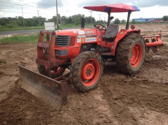 KUBOTA M5000