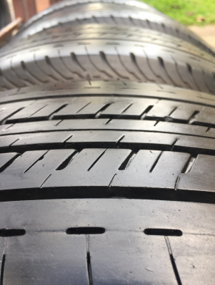 ยาง Bridgestone 215 70 15 ปี16 ดอกเต็ม ไม่มีปะ ใช้ยาว ราคาไม่แพง