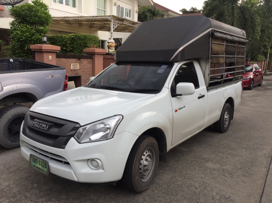 ยาง Bridgestone 215 70 15 ปี16 ดอกเต็ม ไม่มีปะ ใช้ยาว ราคาไม่แพง