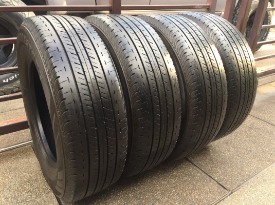 ยาง Bridgestone 215 70 15 ปี16 ดอกเต็ม ไม่มีปะ ใช้ยาว ราคาไม่แพง