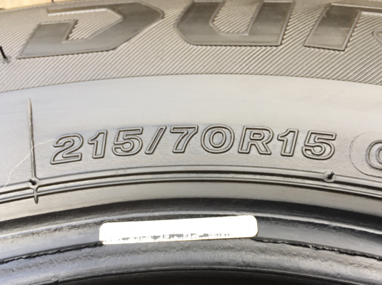 ยาง Bridgestone 215 70 15 ปี16 ดอกเต็ม ไม่มีปะ ใช้ยาว ราคาไม่แพง
