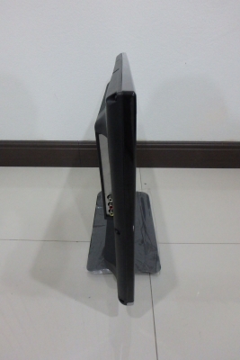 LED TV Worldtech ขนาด 19 นิ้ว รุ่น WT-TV19W1 มีรีโมท คู่มือ กล่อง สภาพใหม่