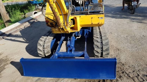 ขายด่วนรถแบคโฮKOMATSUโคมัสซูรุ่นยอดนิยมสวยๆPC20-6เครื่องโคมัสซู3D84เครื่องดีปั่มแรงรถนอกเพิ่งนำเข้ามาใหม่ยังไม่เคยใช้งานในเมืองไทยเลย