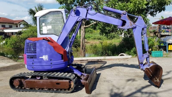 ขายด่วนรถแบคโฮKOMATSUโคมัสซูรุ่นยอดนิยมสวยๆPC28U-2ไฟฟ้าครบเครื่องโคมัสซู3D84เครื่องดีคอลโทลน้ำมันสั่นปั่มแรงรถนอกเพิ่งนำเข้ามาใหม่ยังไม่เคยใช้งานในเมืองไทยเลย