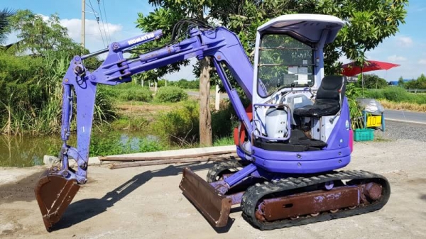 ขายด่วนรถแบคโฮKOMATSUโคมัสซูรุ่นยอดนิยมสวยๆPC28U-2ไฟฟ้าครบเครื่องโคมัสซู3D84เครื่องดีคอลโทลน้ำมันสั่นปั่มแรงรถนอกเพิ่งนำเข้ามาใหม่ยังไม่เคยใช้งานในเมืองไทยเลย