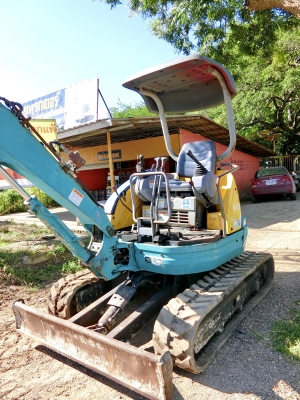 KUBOTA U25-3 ขนาดPC-25 คอลโทนสั้นปั๊มนิ้วมีลายหัวแย๊ก รถเก่านอกมีเอกสารใบอินวอย☎️ติดต่อ 085-5632278 (ราคาต่อรองได้)