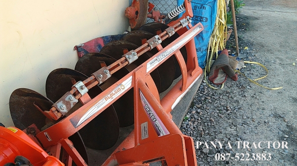 สินค้าเข้าใหม่ #ขายรถแทรกเตอร์มือสอง #คูโบต้าL4708 ปี56 ราคา 395,000 บ. รถไร่ สภาพดี พร้อมใช้งาน  สีเดิมๆ จากโรงงาน ใบมีดคานล่างพร้อมผานพรวน 6&times;24 ยางหน้าใหม่1คู่