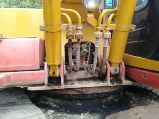 ขาย 595,000 บาท KOMATSU PC200-6 เครื่องดี ปั้มแรง โช่หนา เอวแน่น เอกสารเล่มทะเบียน รถอยู่ จ.ภูเก็ต โ