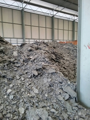 ขายขี้ตัดแก็สครับมีเยอะ2000ตันครับสนใจให้ราคา3.5บาทมานะครับ0993541541