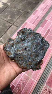 ขายขี้ตัดแก็สครับมีเยอะ2000ตันครับสนใจให้ราคา3.5บาทมานะครับ0993541541