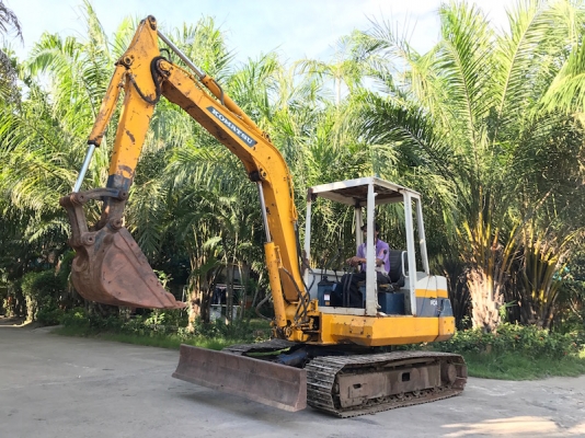 KOMATSU PC40-6 คอนโทลดี ปั้มแรง แน่นๆ สวยเดิมจากญี่ปุ่น100\% ทำงานสมบูรณ์ทุกระบบ รับรองไม่ผิดหวัง 285,000 เท่านั้น!!