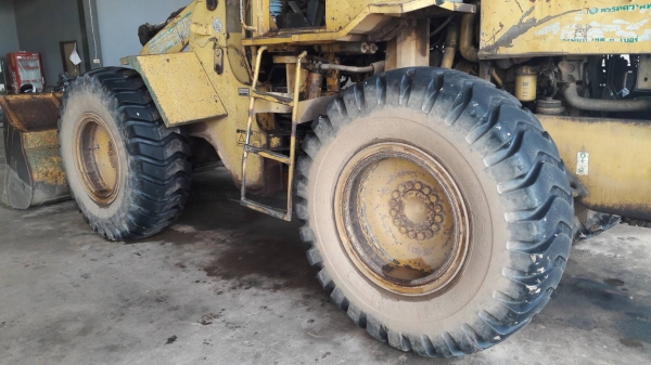 ขายด่วน  รถตักล้อยาง CAT  918F  สภาพดี พร้อมใช้งาน  เอกสารพร้อม