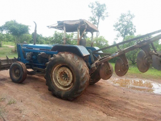 Ford6610 เสื้อลาย ปั้มเหลี่ยม ไอดีกลม หาง3 ใบดัน เล่มพร้อมโอน