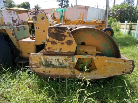 รถเกรด รถบด รถแทรกเตอร์