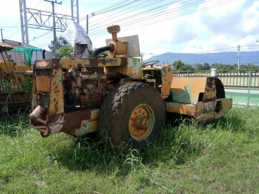 รถเกรด รถบด รถแทรกเตอร์