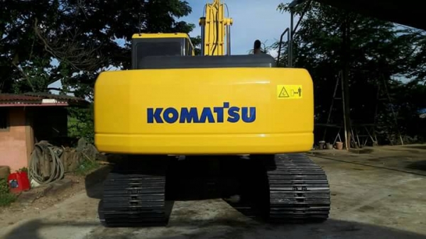 รถขุด KOMATSU PC200-7 สภาพสวยเฟี้ยบ
