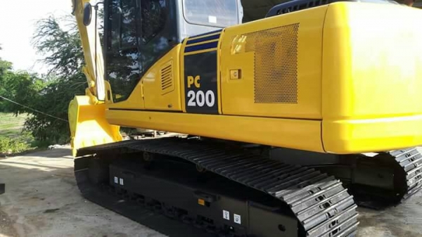 รถขุด KOMATSU PC200-7 สภาพสวยเฟี้ยบ