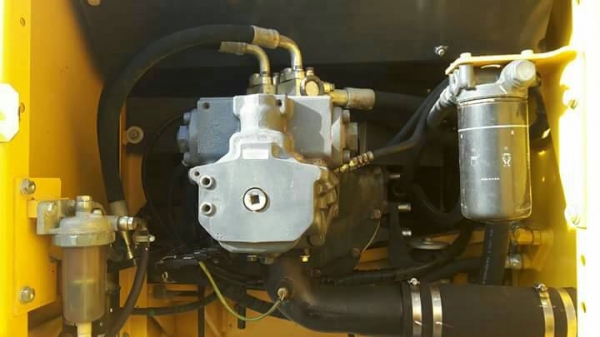 รถขุด KOMATSU PC200-7 สภาพสวยเฟี้ยบ