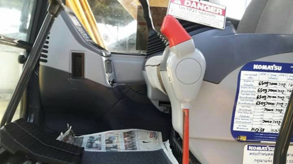 รถขุด KOMATSU PC200-7 สภาพสวยเฟี้ยบ