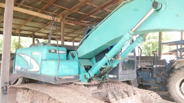 รถแบคโฮ KOBELCO SK200 M8 SUPER