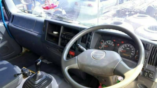 ขาย 2,150,000 ISUZU DECA 360 ปี 57 วิ่ง 24x,xxx เครื่องดี คัสชีสวย (มีระบบลากจูง) แม่เดี่ยว เอกสารเล่มทะเบียน รถอยู่ สระบุรี 090-772-3710 090-772-3708