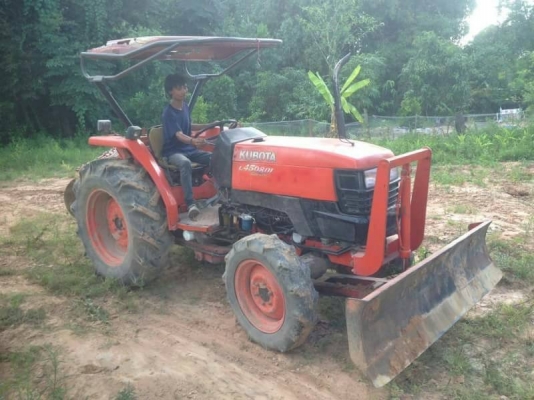 ขาย 195,000 บาท KUBOTA L 4508  ปี54 เครื่องดี  เกียร์ไม่ดัง หางไม่ตก หางหก พร้อมใช้ เอกสารเล่ม รถอยู่ จ.สุรินทร์  090-772-3710 090-772-3708