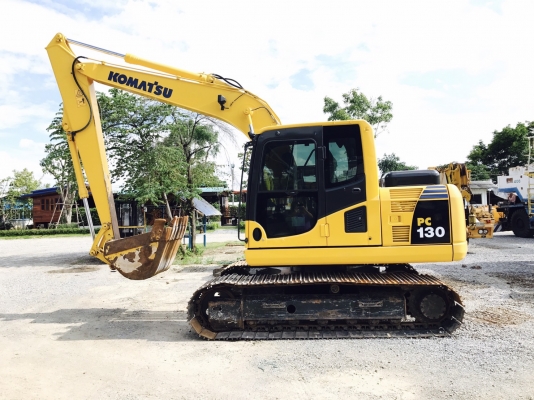 รถขุดPC130-8..สภาพใหม่สวย เดิมๆรถใช้น้อยแค่2927 ช.ม.เอกสารพร้อมขึ้นเล่ม