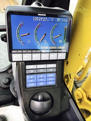 รถขุดPC130-8..สภาพใหม่สวย เดิมๆรถใช้น้อยแค่2927 ช.ม.เอกสารพร้อมขึ้นเล่ม