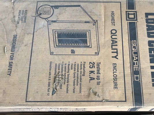 ขายตู้ควบคุมไฟฟ้า Square D ของใหม่ในกล่องไม่เคยใช้งาน มีหลายกล่องครับ